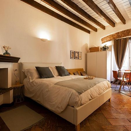 Cozy House In Naviglio Grande - Homy Apartments Milaan Buitenkant foto