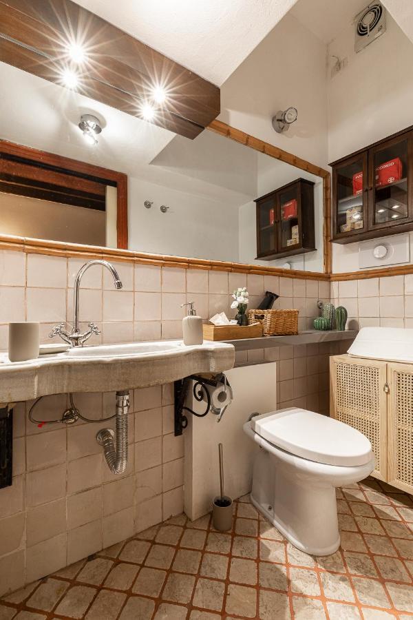 Cozy House In Naviglio Grande - Homy Apartments Milaan Buitenkant foto