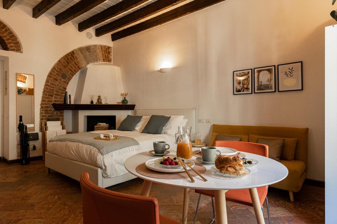 Cozy House In Naviglio Grande - Homy Apartments Milaan Buitenkant foto