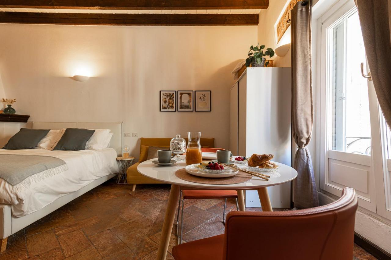 Cozy House In Naviglio Grande - Homy Apartments Milaan Buitenkant foto